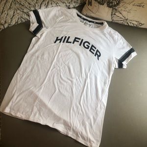 Tommy Hilfiger tee shirt